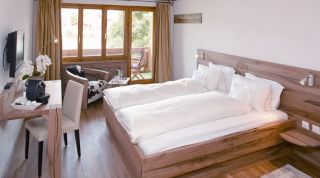 Hotel Brigels Hotel La Val picture 1